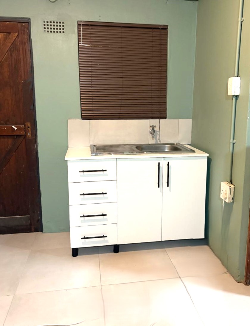 2 Bedroom Property for Sale in New Horizons Western Cape